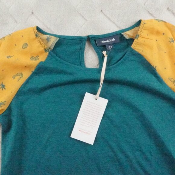 Mod Cloth Moxie Mastery Desert Cactus Sheer Sleeve Raglan Tee Womens Small - Picture 3 of 9